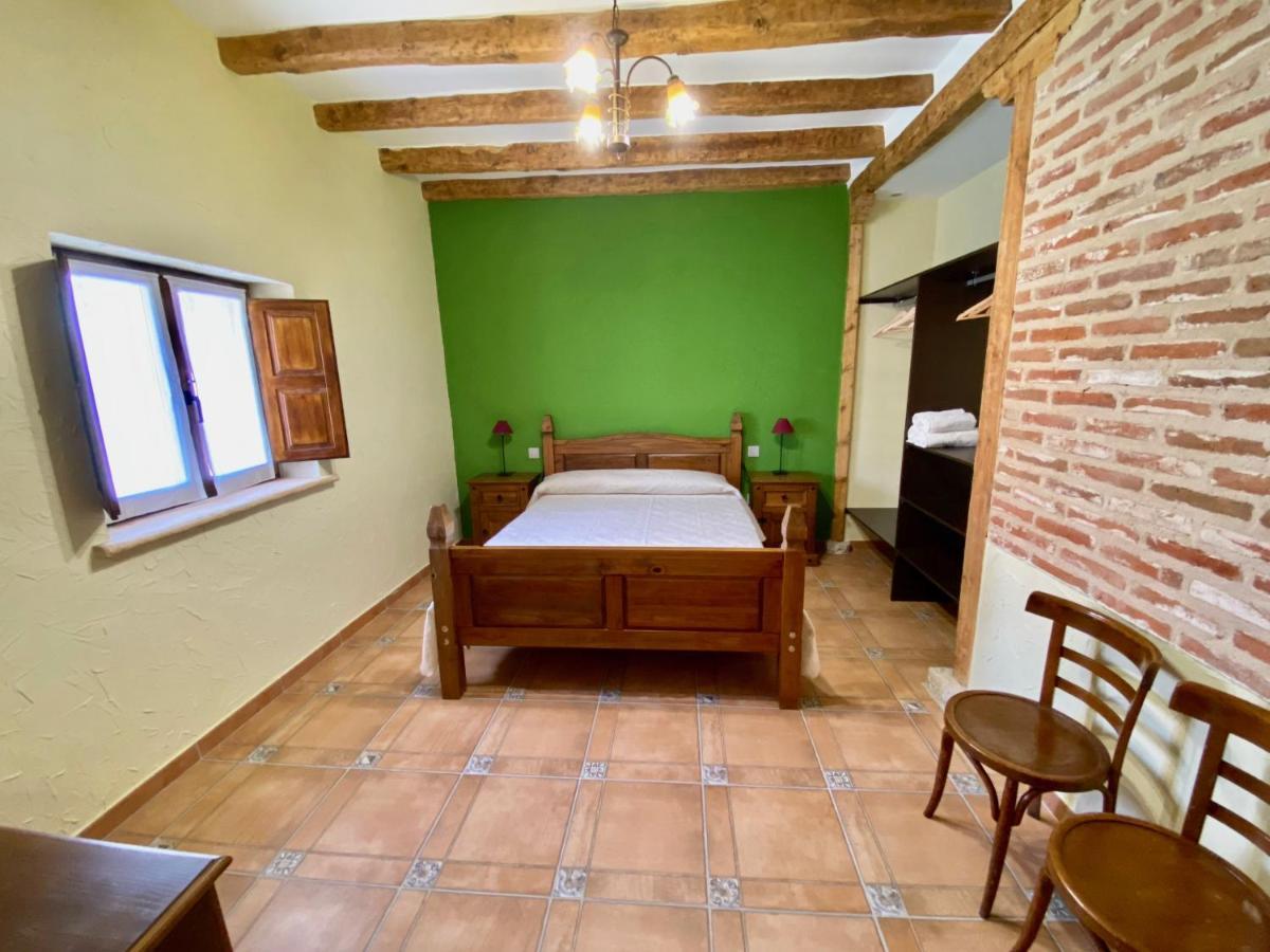 La Parada De Jimena-Casa Rustica Rodeada De Bodegas En Rueda Esterno foto