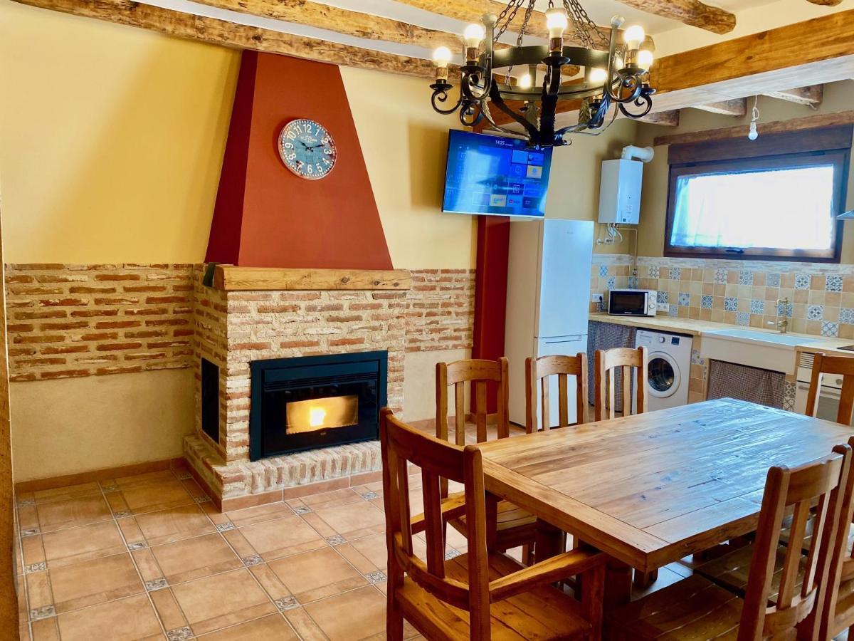 La Parada De Jimena-Casa Rustica Rodeada De Bodegas En Rueda Esterno foto