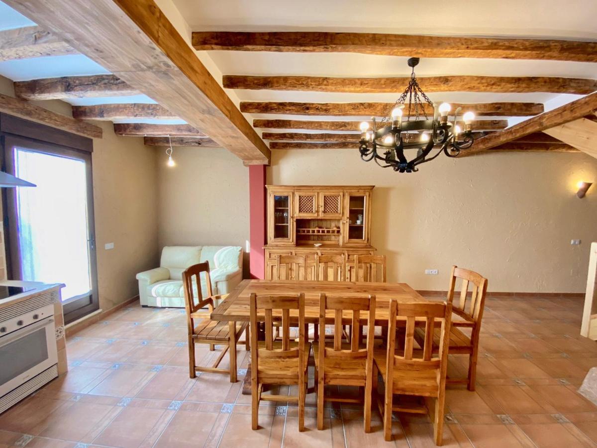 La Parada De Jimena-Casa Rustica Rodeada De Bodegas En Rueda Esterno foto