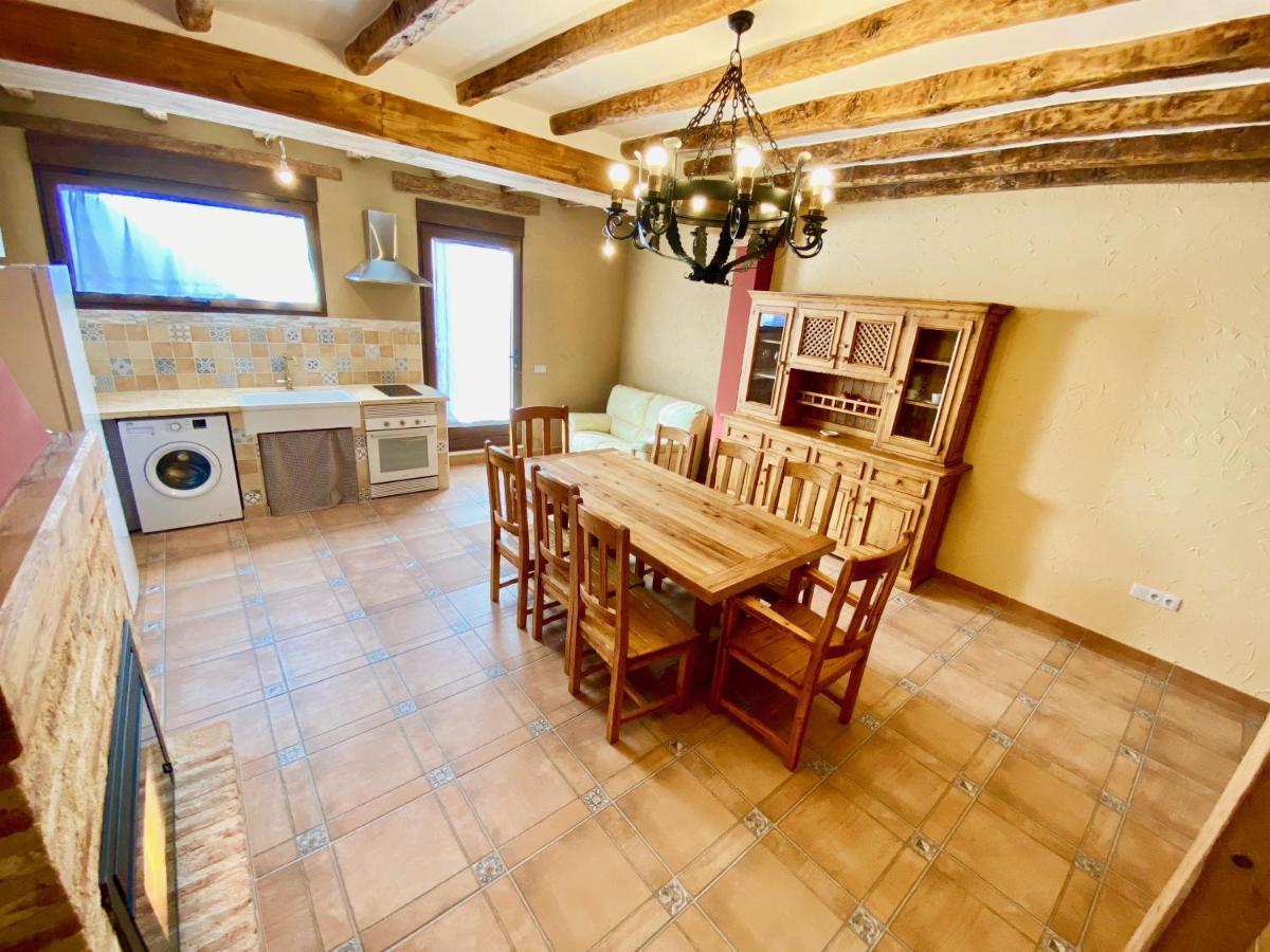 La Parada De Jimena-Casa Rustica Rodeada De Bodegas En Rueda Esterno foto